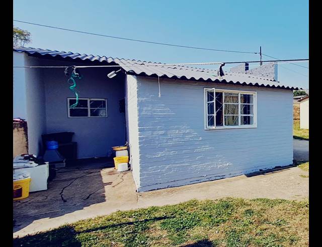 2 BEDROOM FREESTANDING FOR SALE IN EDENDALE N